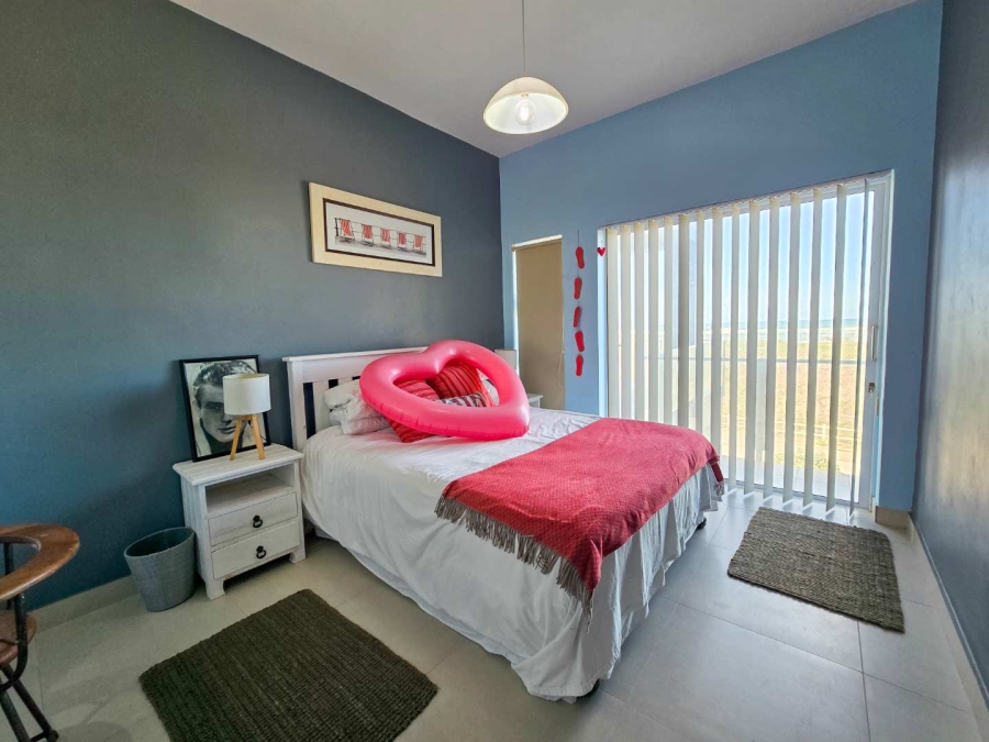 6 Bedroom Property for Sale in Stilbaai Oos Western Cape